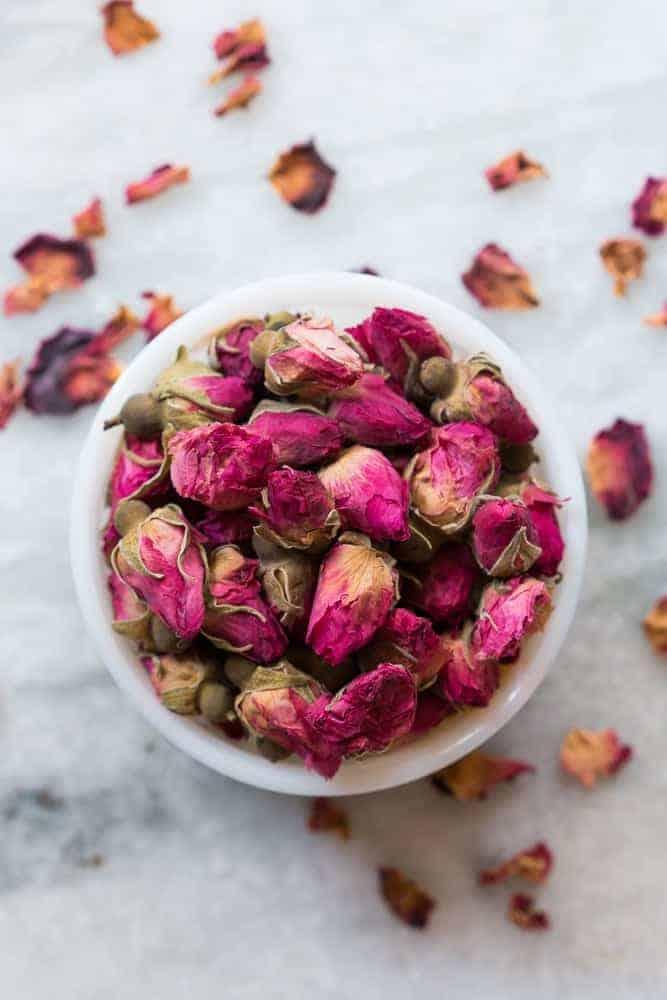 White and Dark Chocolate Rose Pistachio Bark looks beautiful and complicated but takes a total of 5 ingredients, 20 minutes and 5 steps to make. Also perfect for homemade gifting!