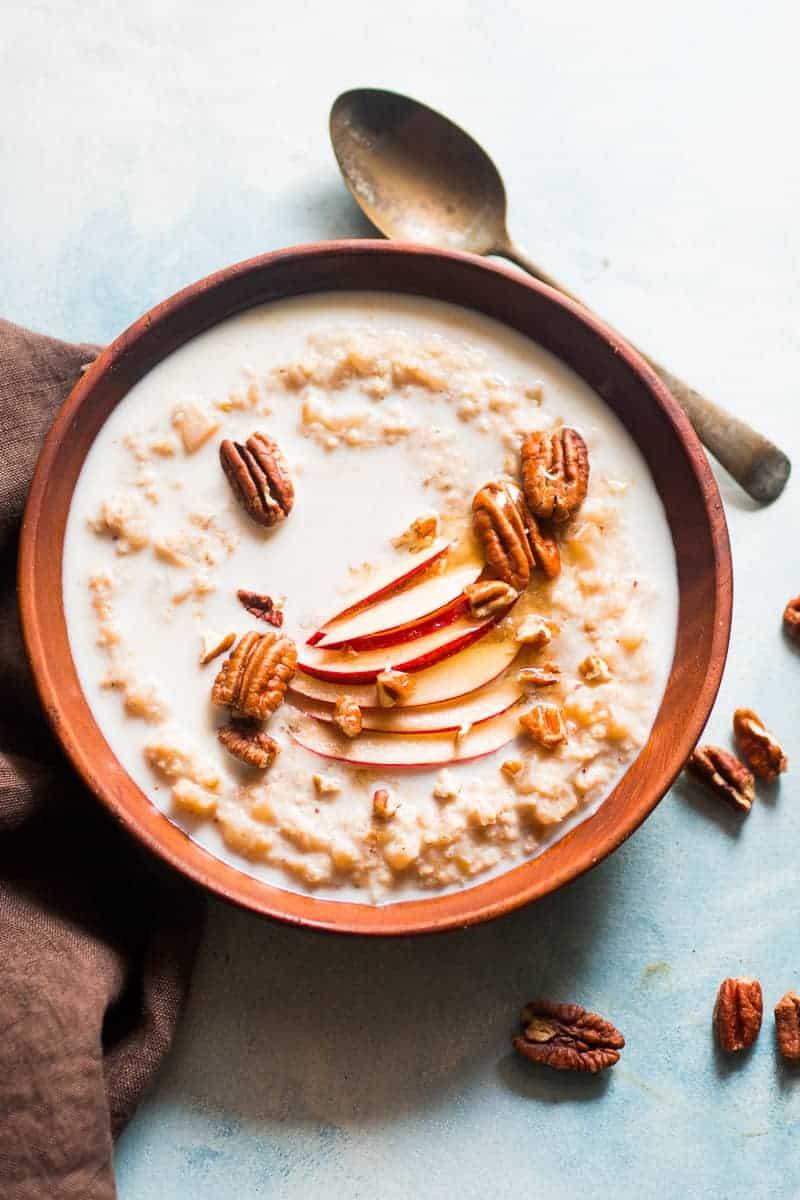 Apple Pie Oatmeal Breakfast Bowl