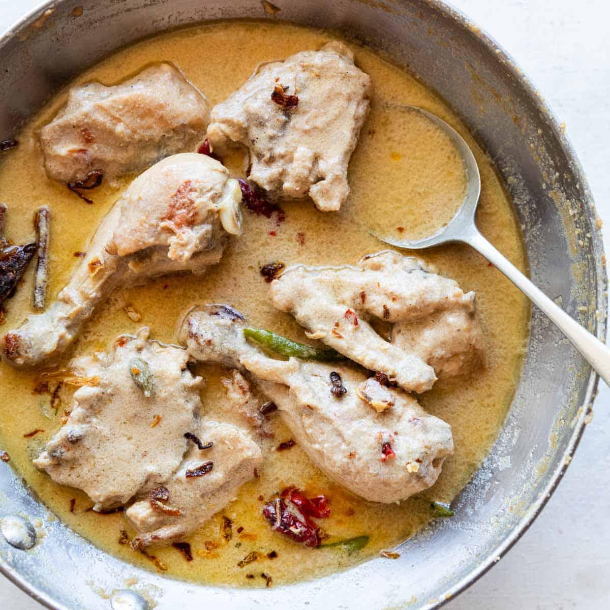 Chicken Rezala | Bengali Style Chicken Curry