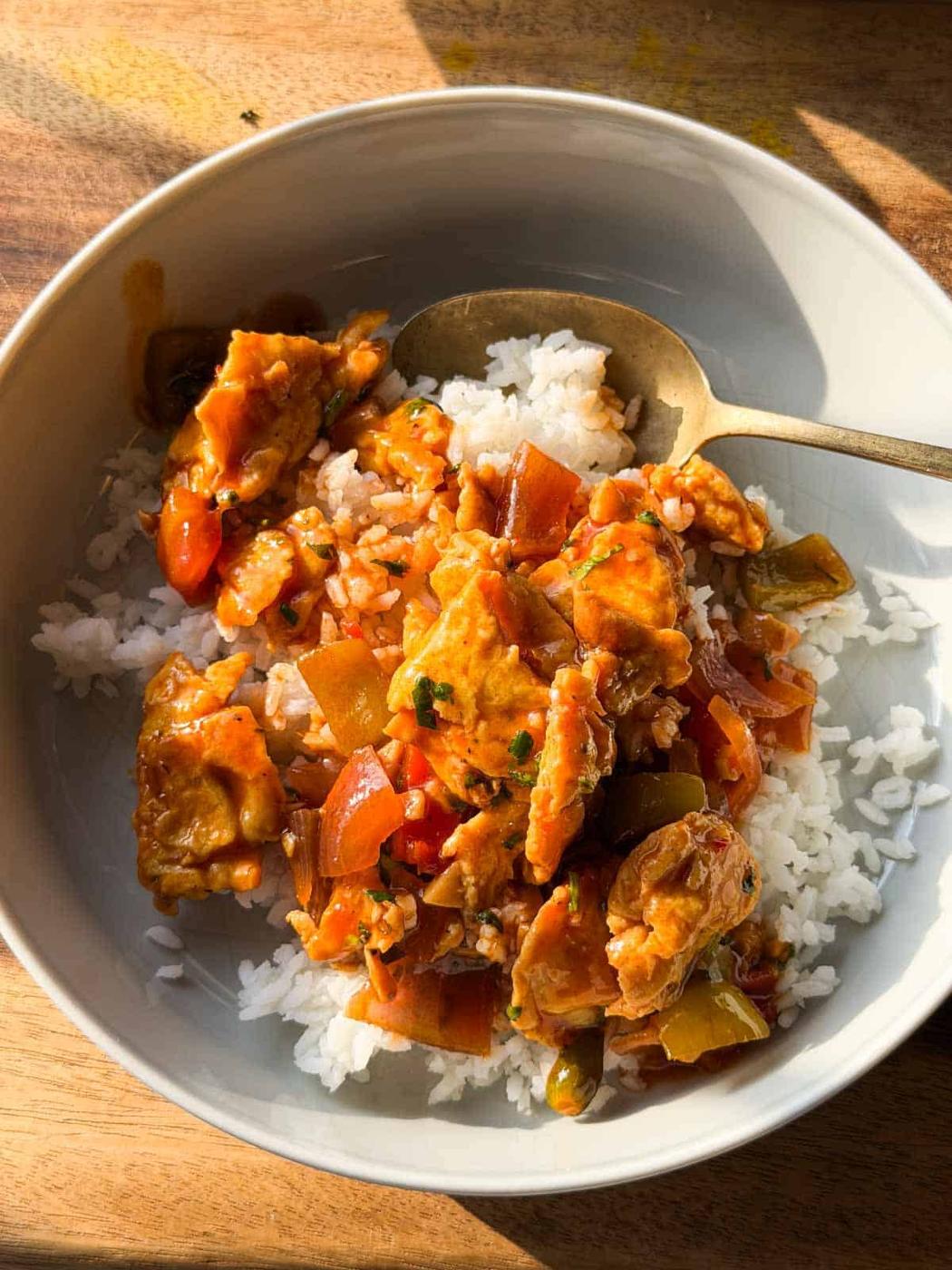 Chilli Egg Stir Fry (Spicy and Saucy)