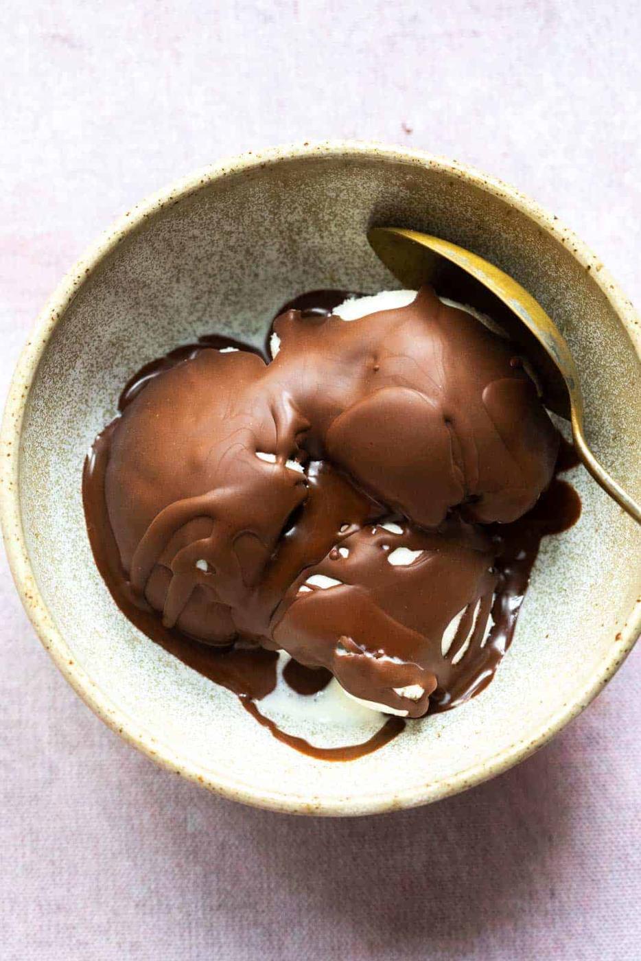Chocolate Magic Shell Topping – Only 2 Ingredients