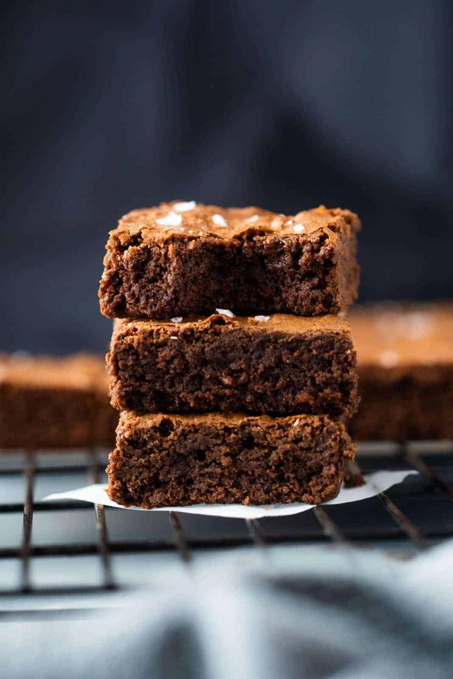 Chickpea Flour Brownies (Easy, Gluten Free, Fudgy)