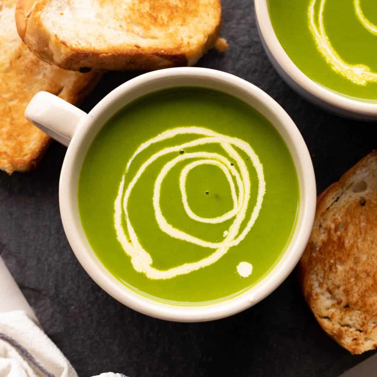 Easy Spinach Soup (Palak Soup)
