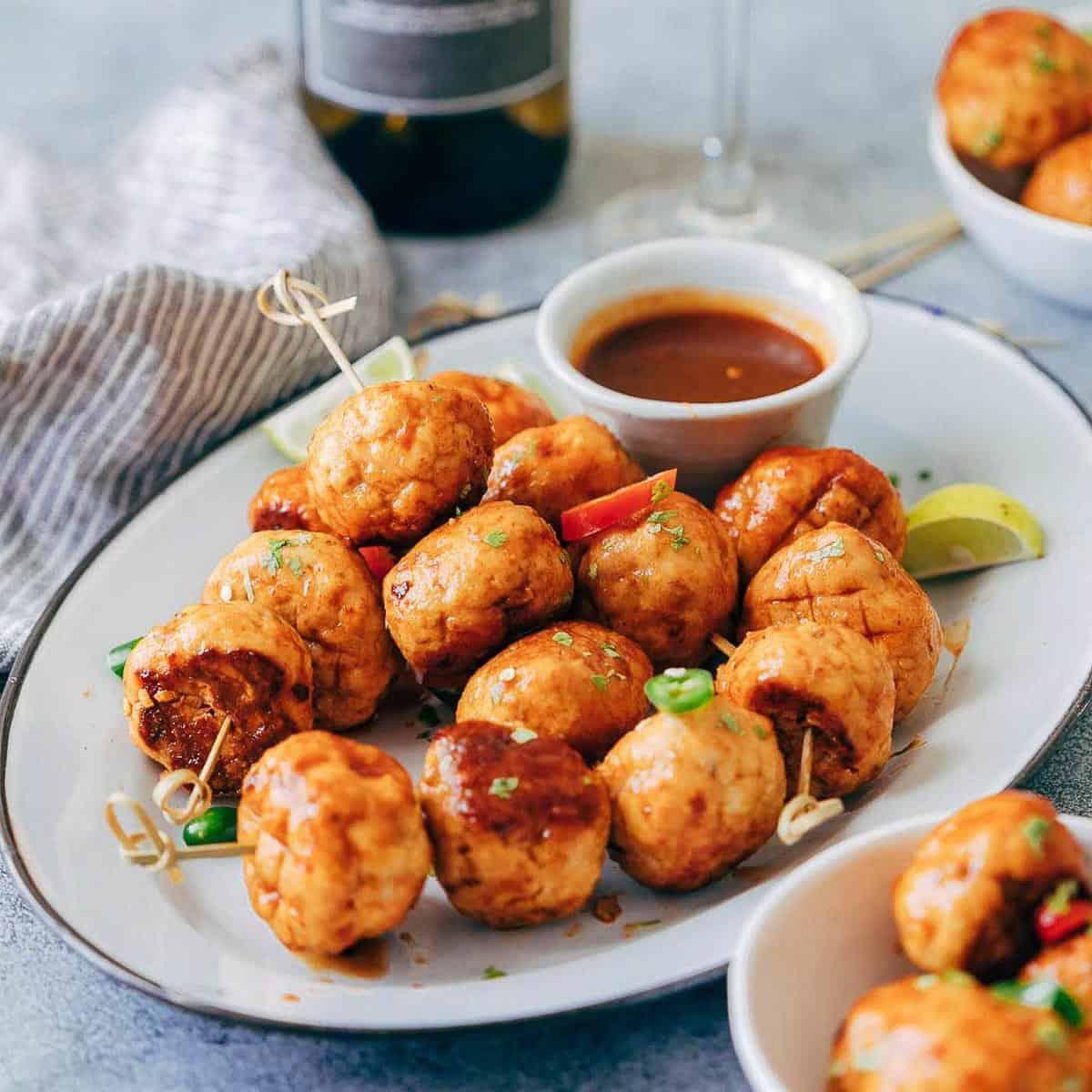 Baked Firecracker Chicken Meatballs (Juicy, Spicy and Saucy)