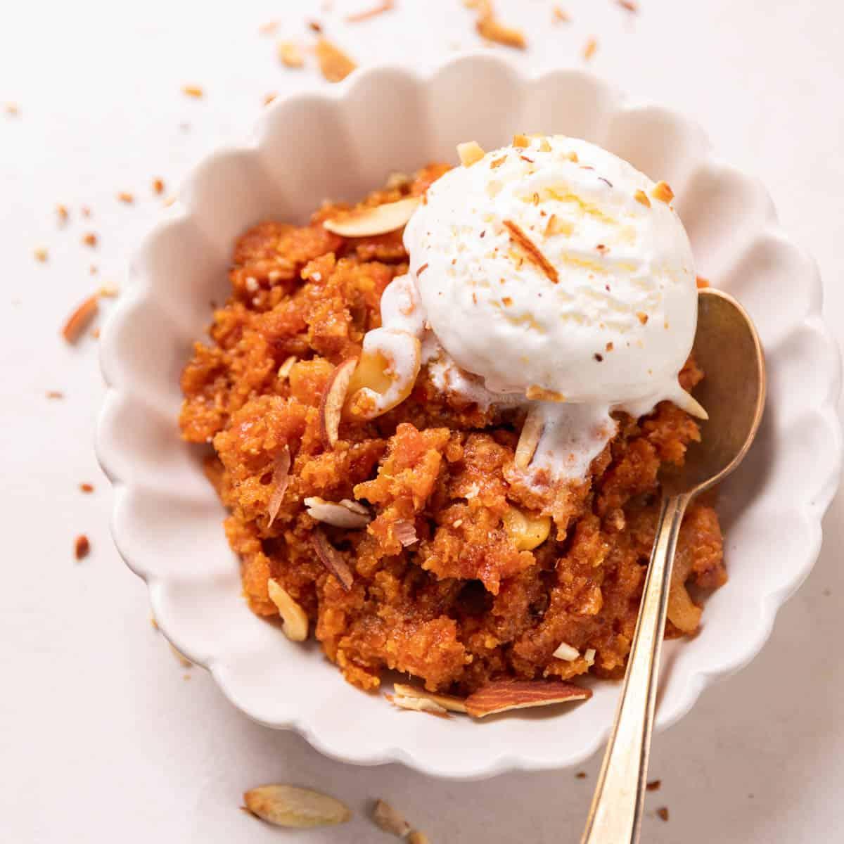Gajar ka Halwa (Indian Carrot Pudding)