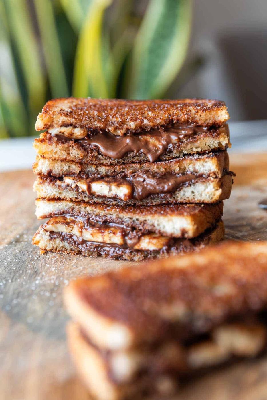 Grilled Nutella Banana Sandwich
