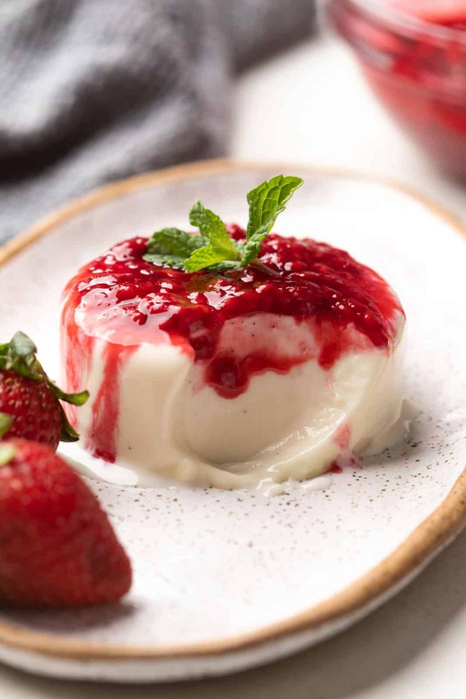 How to make Panna Cotta – Classic Vanilla!