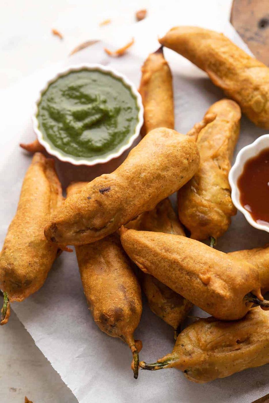 Mirchi Bajji – 2 Ways (Mirchi Bhajiya)