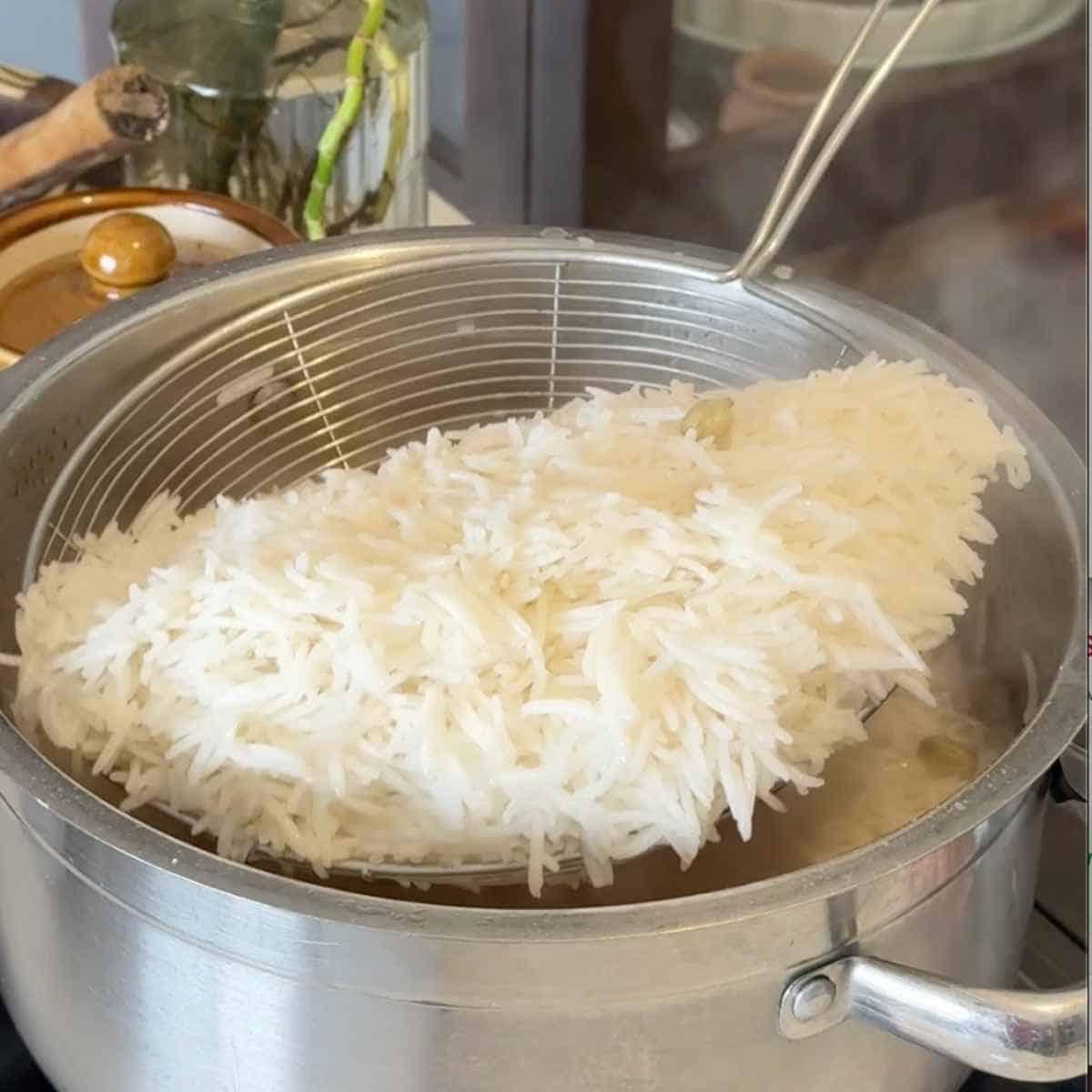 mushroom biryani step 3 - cooking rice