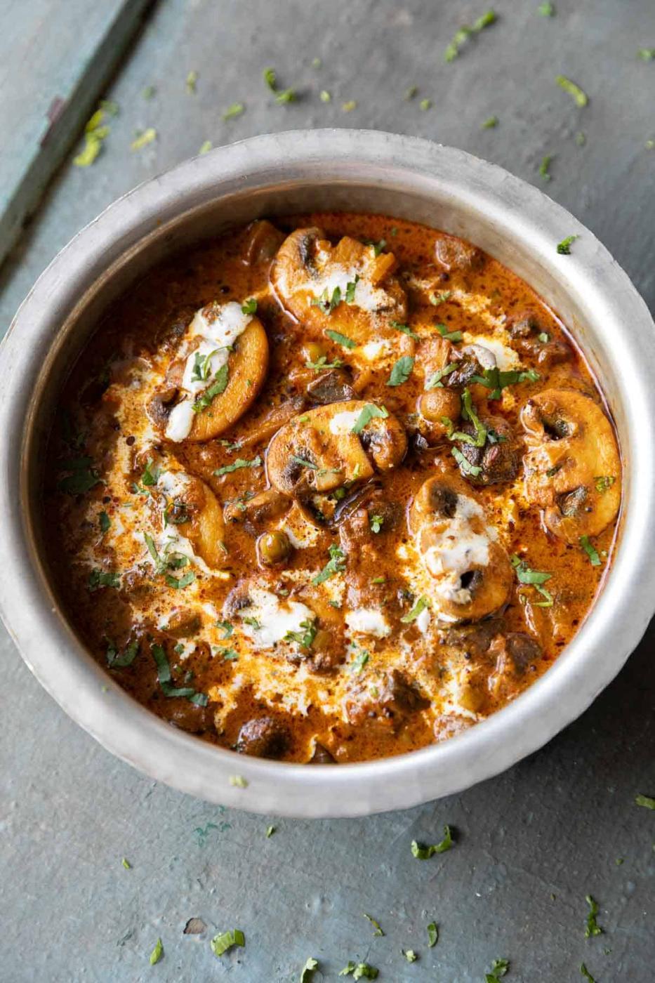 Restaurant Style Mushroom Masala with Matar