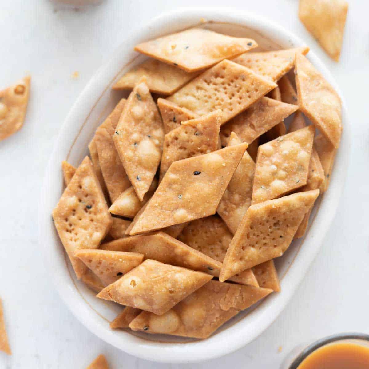 Crispy Namak Para made with atta