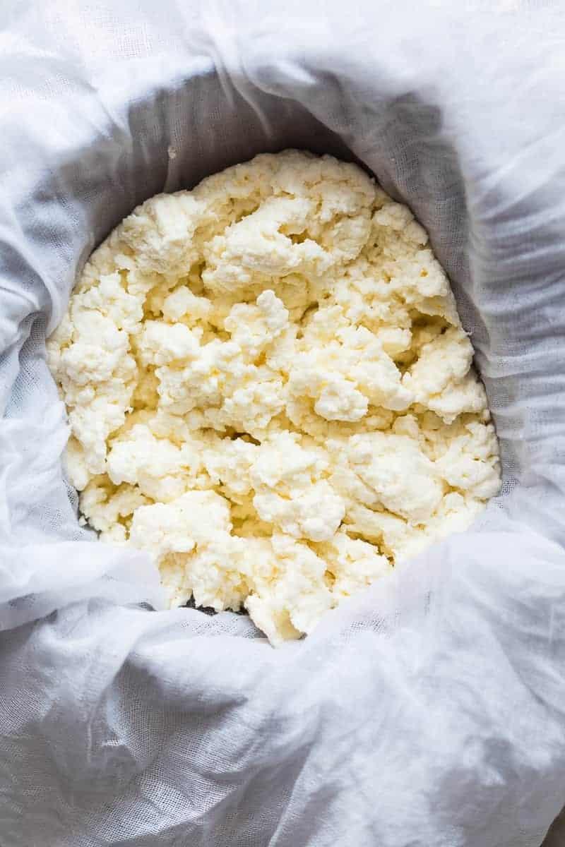 Super fast paneer bhurji or cottage cheese scramble with turmeric and spices for an easy to make Indian breakfast. One pan and ready in 15 minutes! Can be made vegan and dairy free by swapping paneer for tofu. Gluten free too!