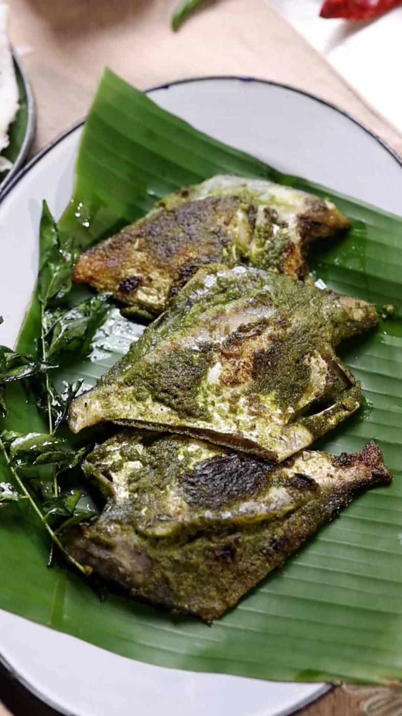 Pomfret Fry (with a special green masala)