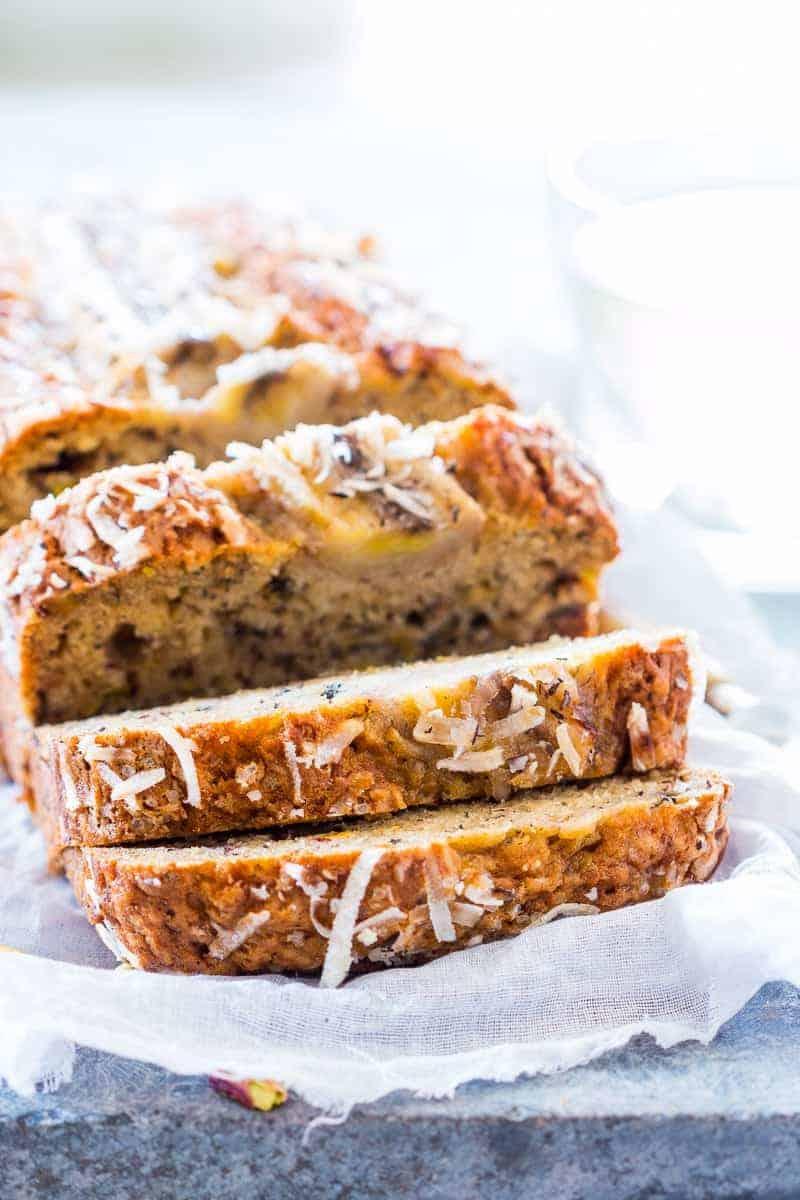 you only need a few simple ingredients to make this healthy and super quick coconut pistachio banana bread. Moist, nutty and the perfect holiday snack.
