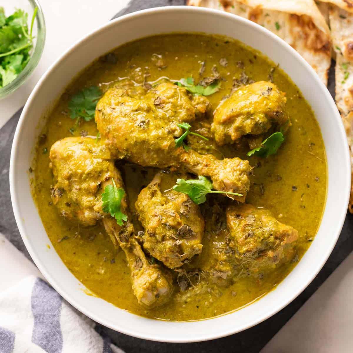 Saag Chicken | Palak Chicken Recipe