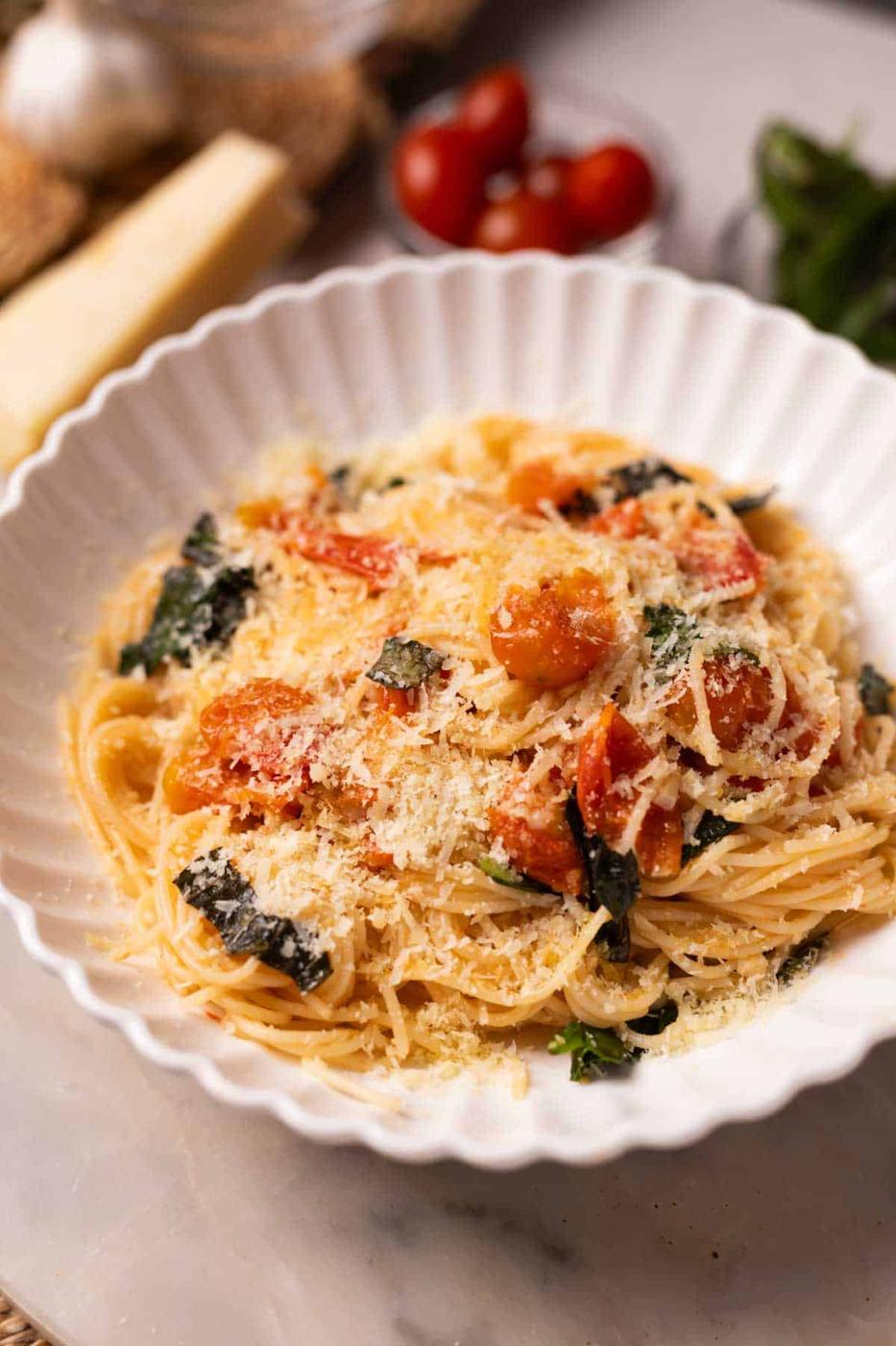 Tomato Basil Pasta (15 minutes)