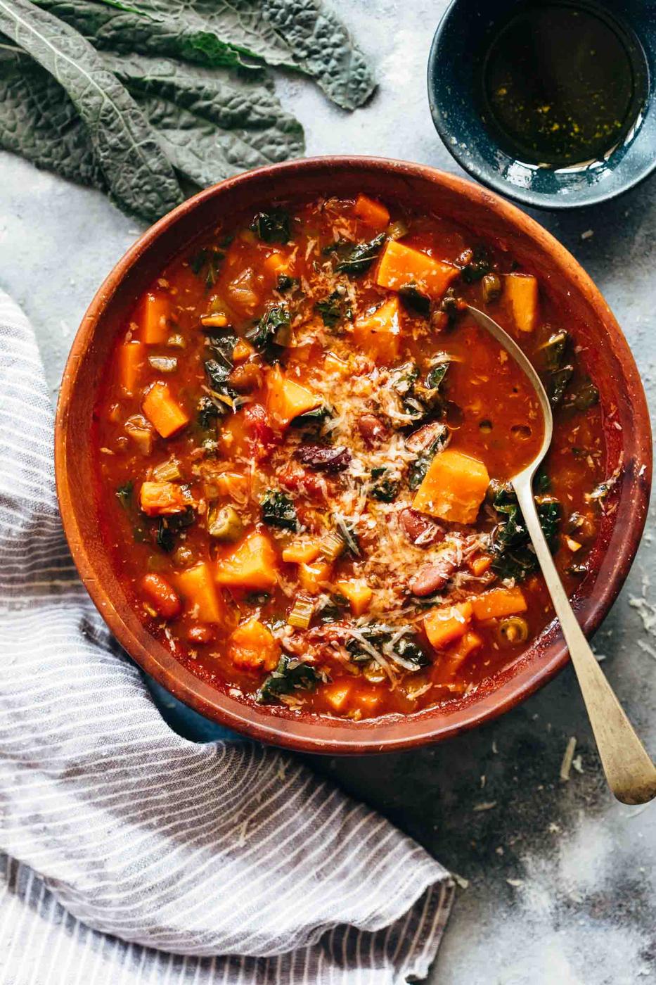 Winter Vegetarian Minestrone Soup