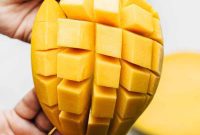 Easy Step-by-Step Guide to Cutting a Mango