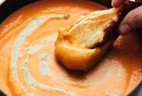 Velvet Roasted Tomato Pesto Soup