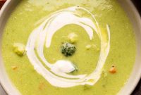Light and Velvety Broccoli Soup