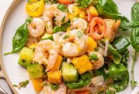 Vibrant Thai Prawn and Mango Salad