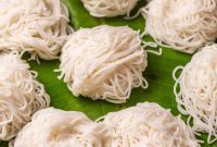 Feathery Steamed Rice Nests