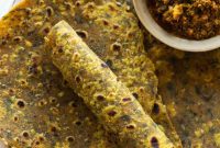 Soft and Spiced Methi Thepla