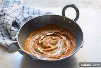 Make Restaurant Style Makhani Gravy At Home