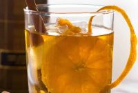 Golden Spiced Whisky Smash