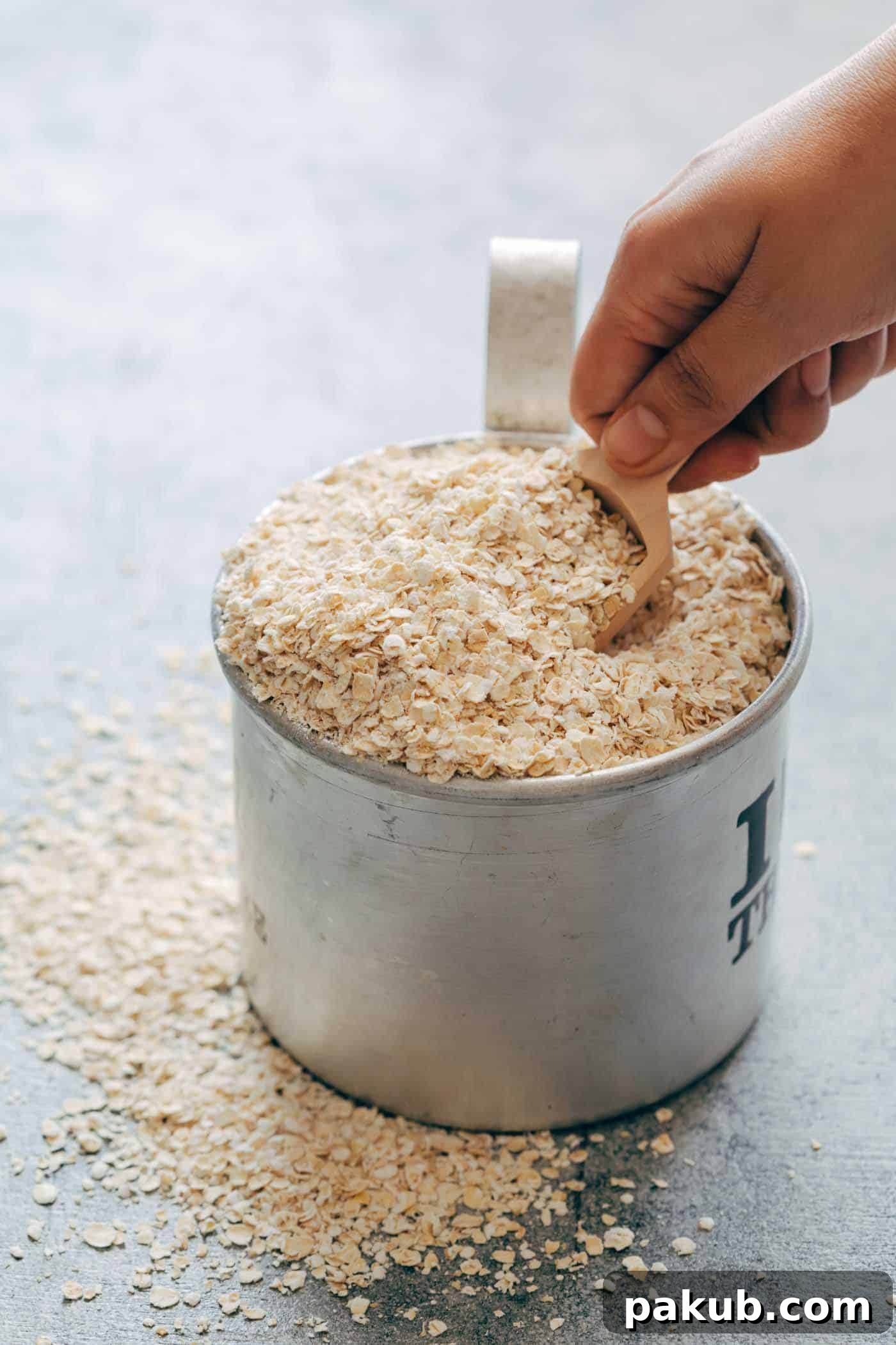 Embrace a healthier diet with fiber-rich foods like oats, fruits, and green vegetables, making it easy to track your daily intake.