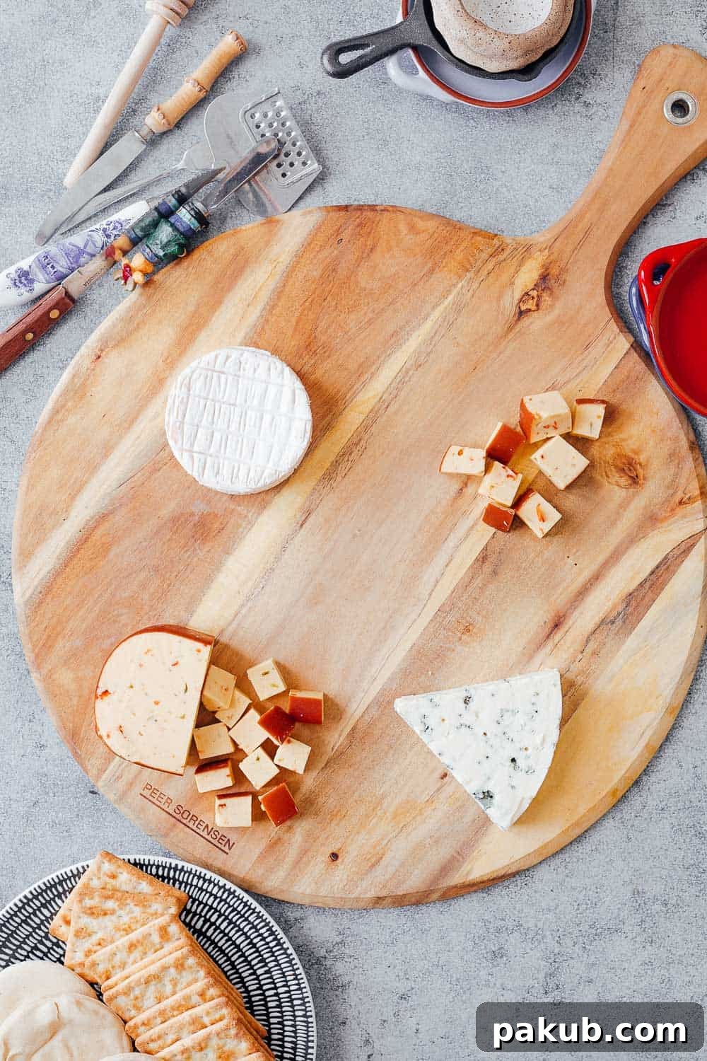 Building an Exquisite Wine and Cheese Board Without Overspending 4 Step #2 to making the ultimate wine and cheese board on a budget is to pick the right cheeses. Pictures here is smoked jalapeno cheddar, brie and danish blue cheese