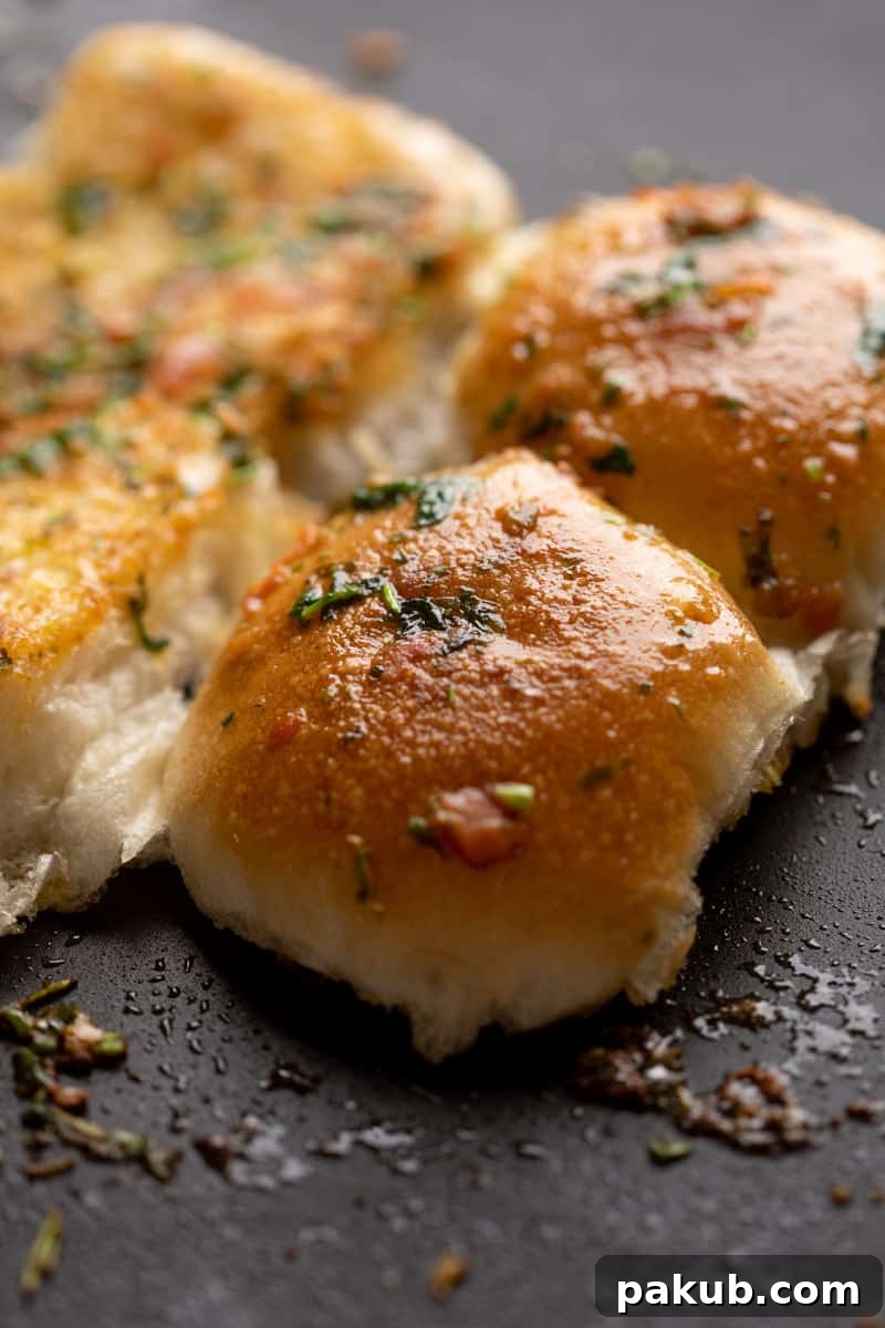 Soft Eggless Mumbai Ladi Pav 7 Picture of ladi pav tossed in butter, pav bhaji masala and coriander, ready to be served