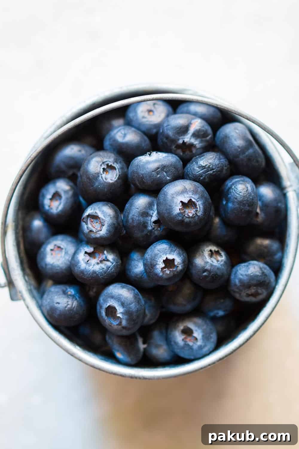 Fresh, vibrant blueberries, the star ingredient for a healthy and delicious mug cake