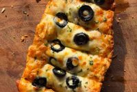 Crispy Air Fryer Garlic Bread Pizza Recipe